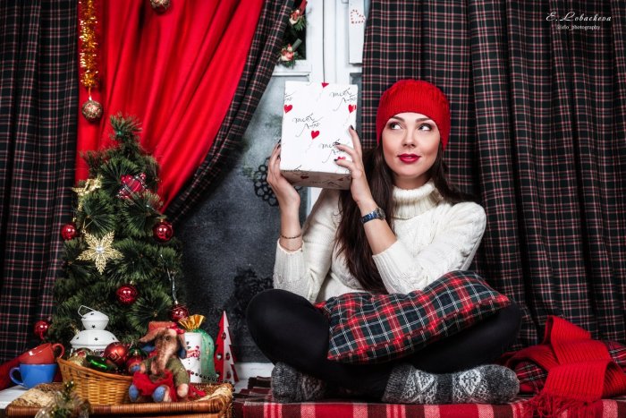 Зимняя фотосессия в студии семейная