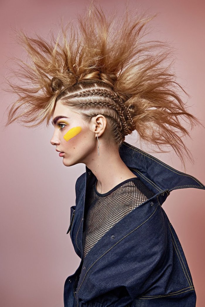 Новогодние прически на средние волосы