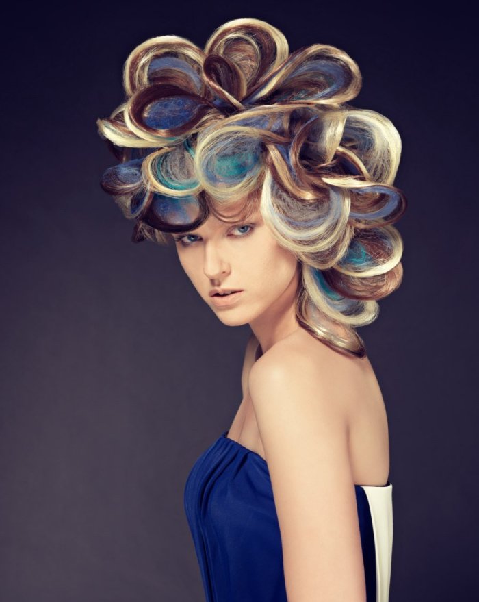 Оригинальные прически на длинные волосы