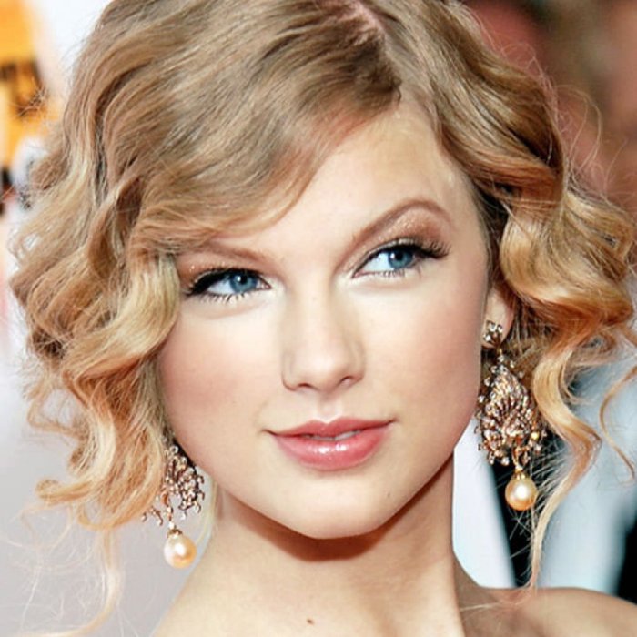 Тейлор Свифт Локоны