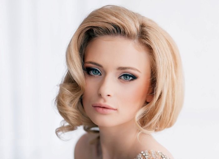 Вечерние прически на короткие волосы