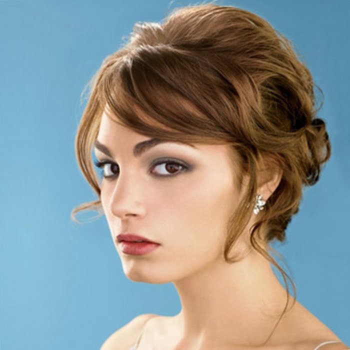 Прически на короткие волосы