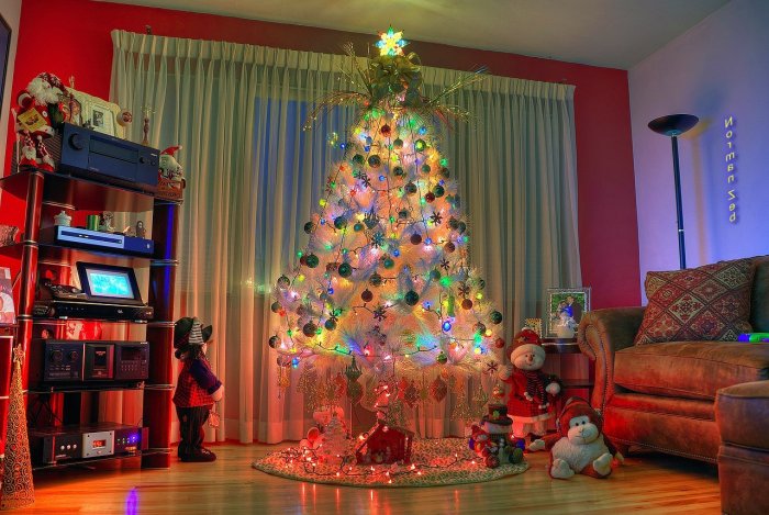 Новогоднее украшение интерьера