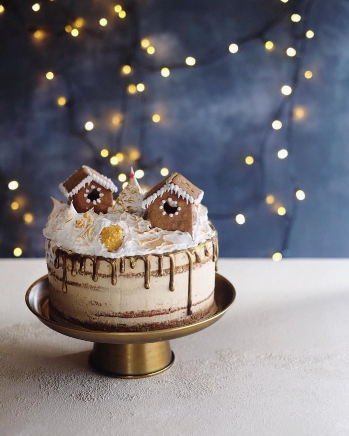 Новогоднее украшение медовика