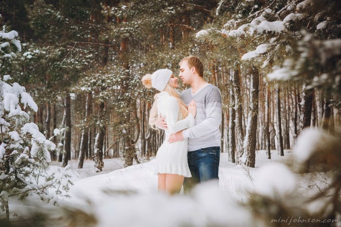 Фотосессия для двоих в Бору зимой