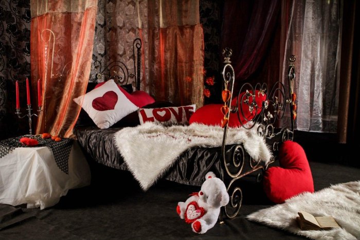 Фотозона с кроватью