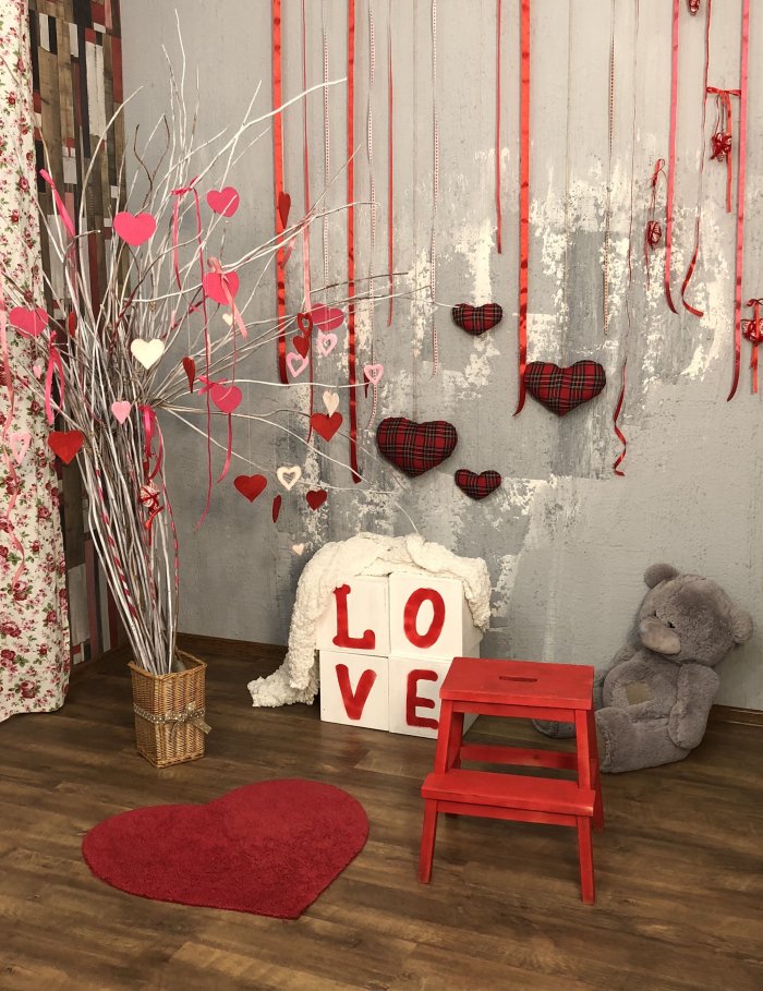 Украшение интерьера на 14 февраля