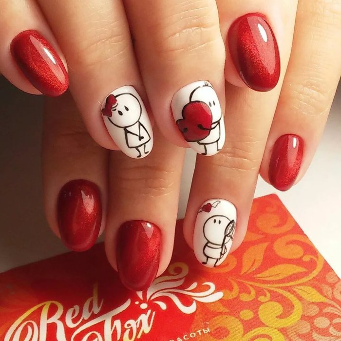 Красивый маникюр с сердечками