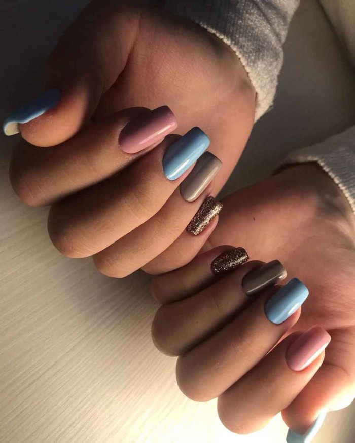 Маникюр на 8 марта 2022 год