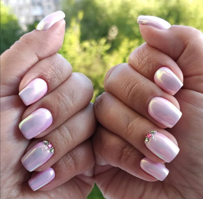 Красивый маникюр на короткие