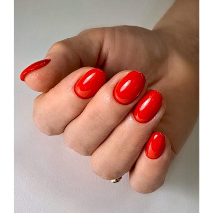 Красные ногти 2022 модные