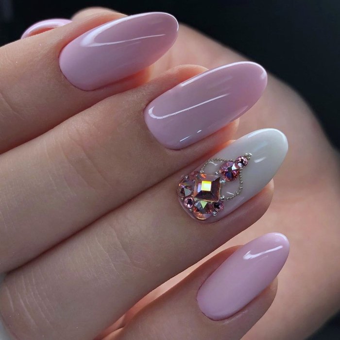 Маникюр на короткие ногти 2021 модные тенденции