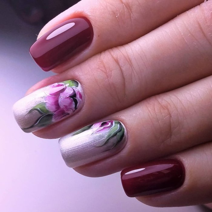 Акварельная роспись на ногтях