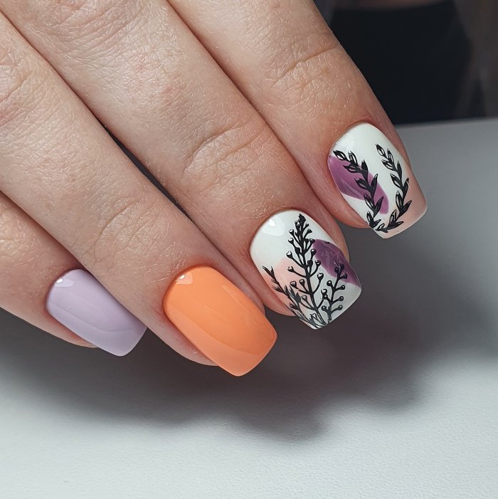 Дизайны на типсах флористика