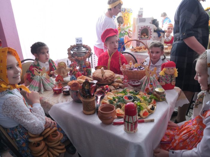 Декорации на Масленицу