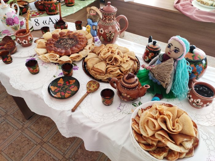 Стол на Масленицу