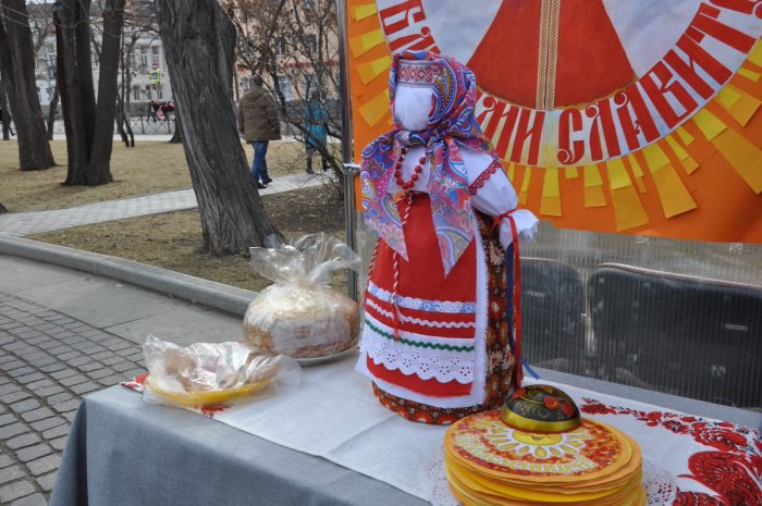 Украшения на Масленицу