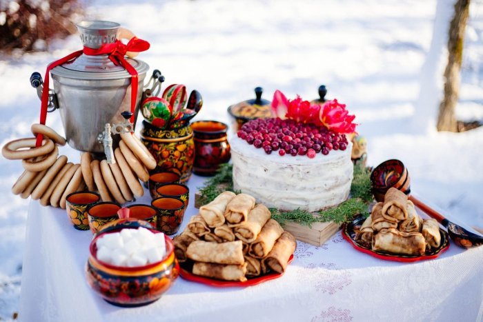 Масленичный стол