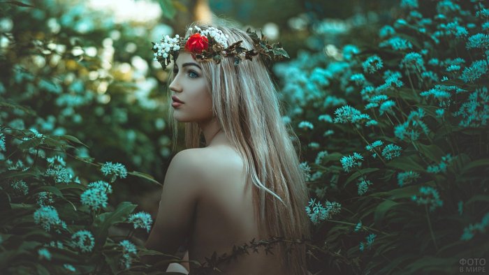 Образ девушки с венком