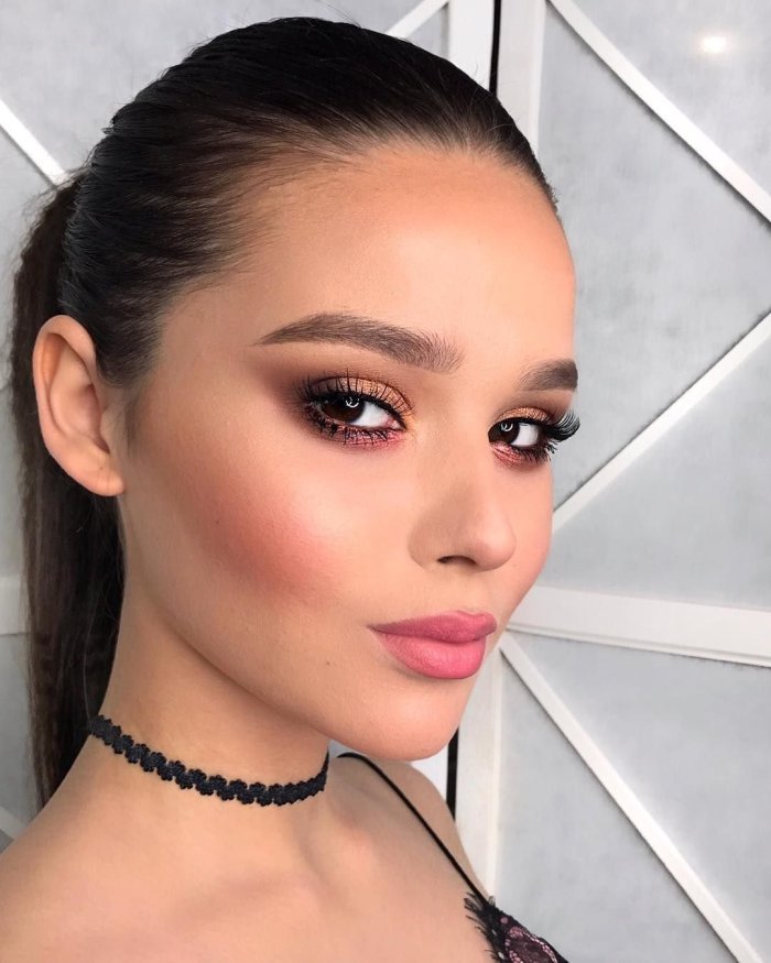 Макияж паучьи лапки