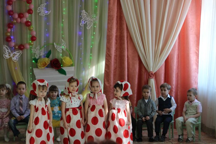 Поздравить маму с дочкой