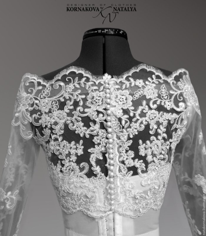 Белое раздельное платье