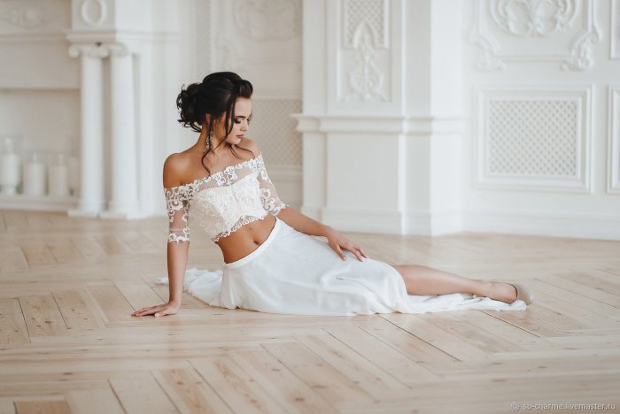 Платье со шлейфом