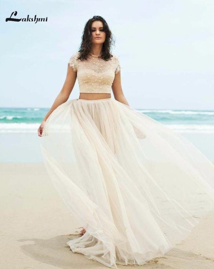 Невеста в Топе и юбке