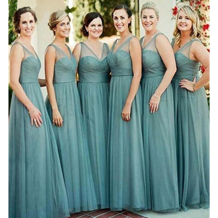 Розовое платье подружки невесты