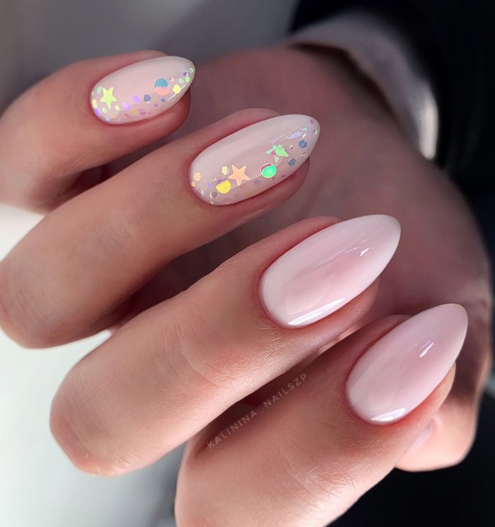 Нежный маникюр