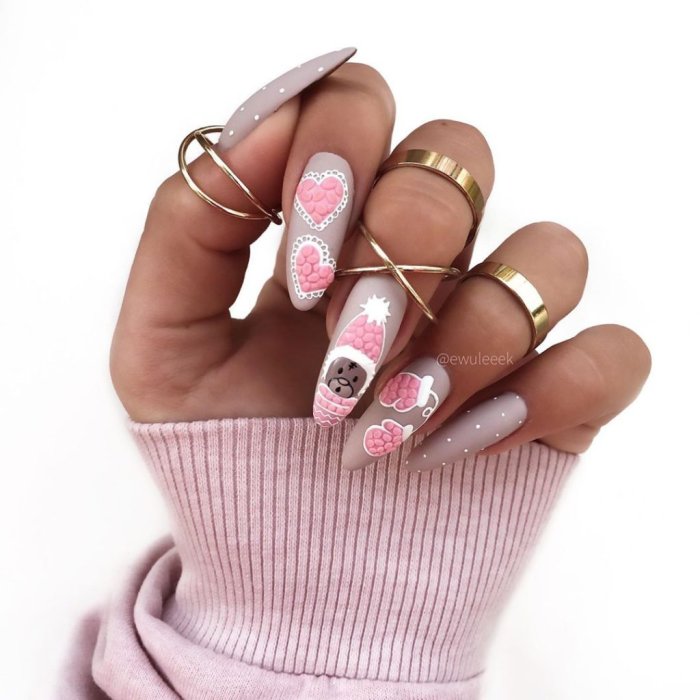 Красный маникюр 2021 модные тенденции