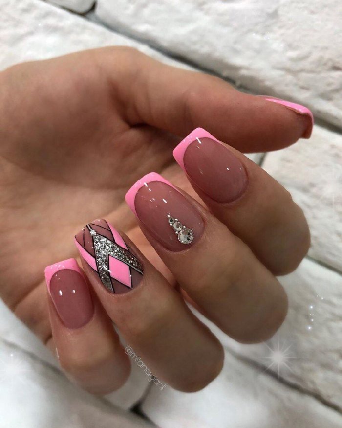 Летний маникюр на квадратные ногти