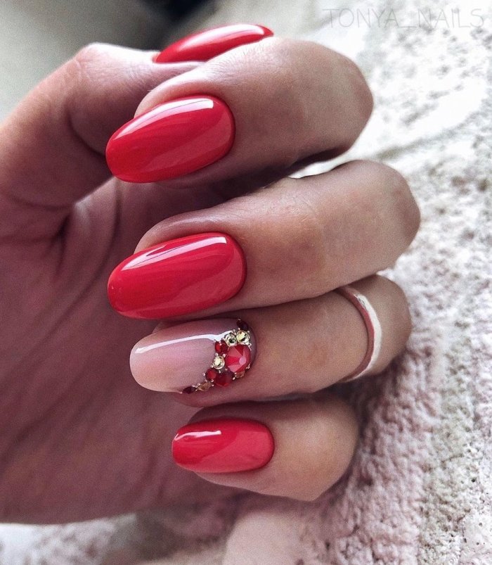 Интересный маникюр 2021