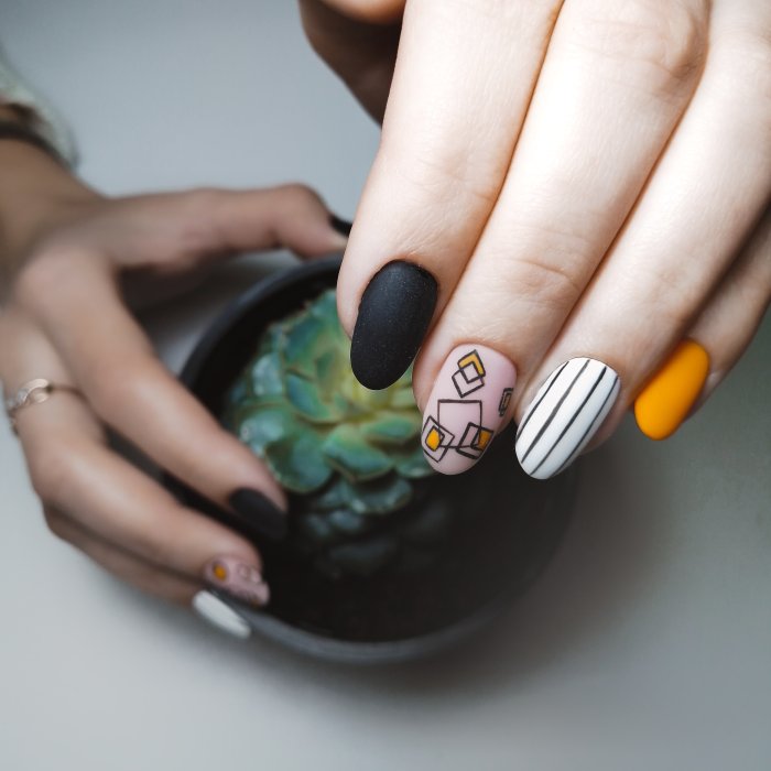 Ногти 2021 осень в школу