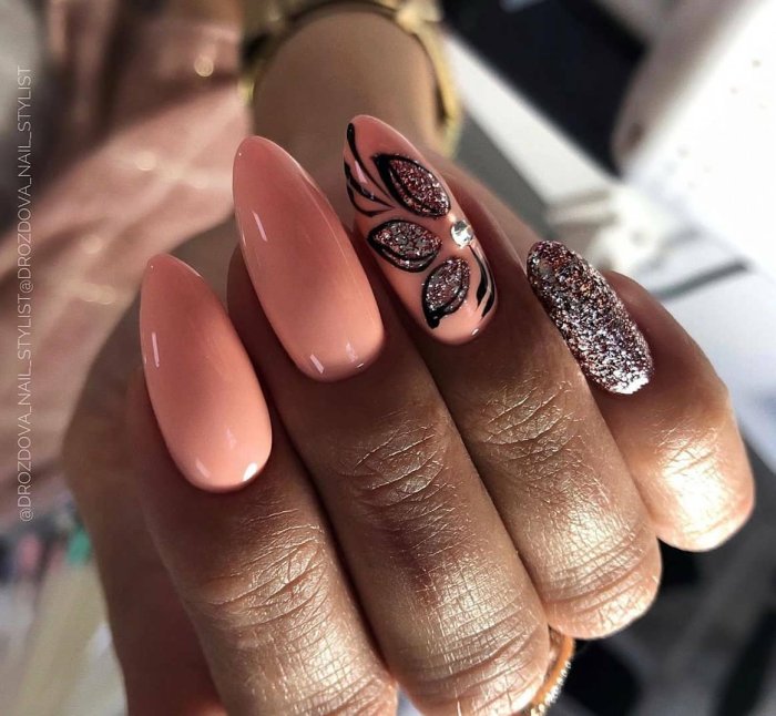 Трендовый маникюр