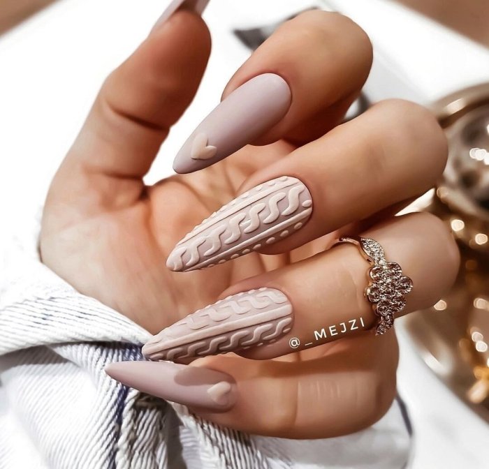 Маникюр Весна 2022 на длинные ногти