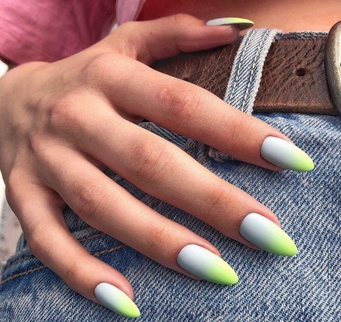 Красивые ногти миндальной формы стильные