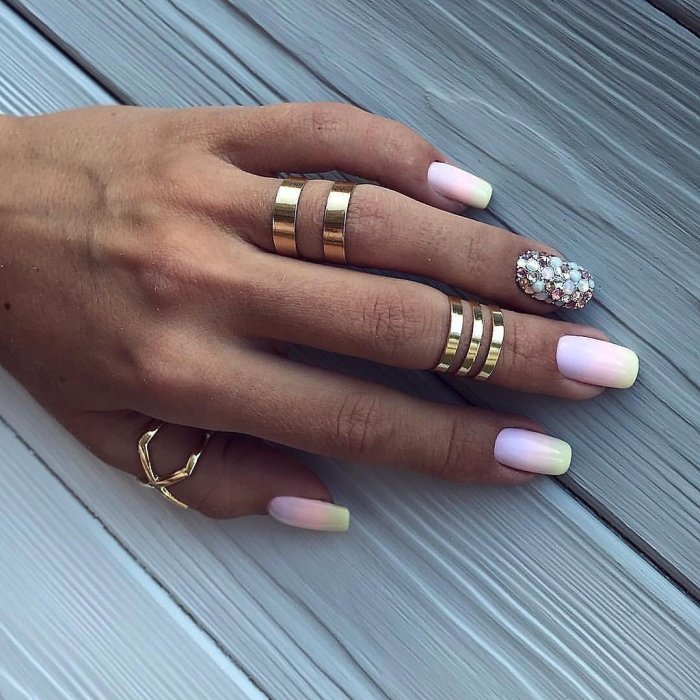 Маникюр 2020 миндаль