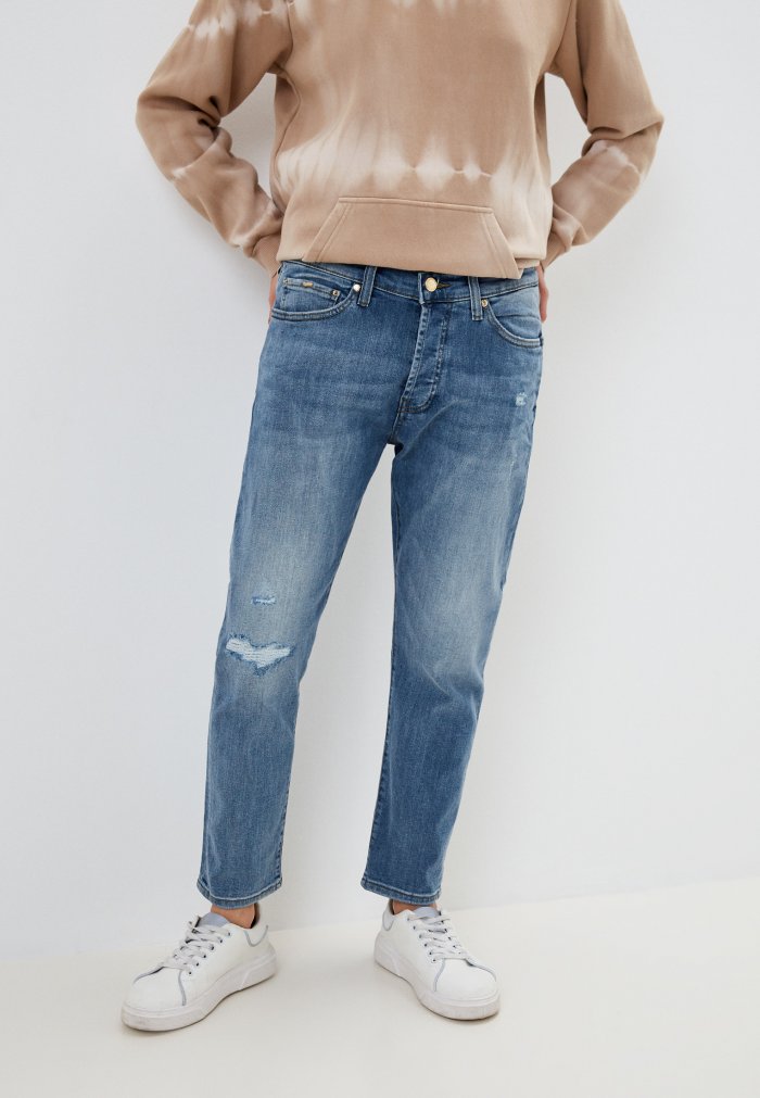 Модные джинсы 2022 широкие