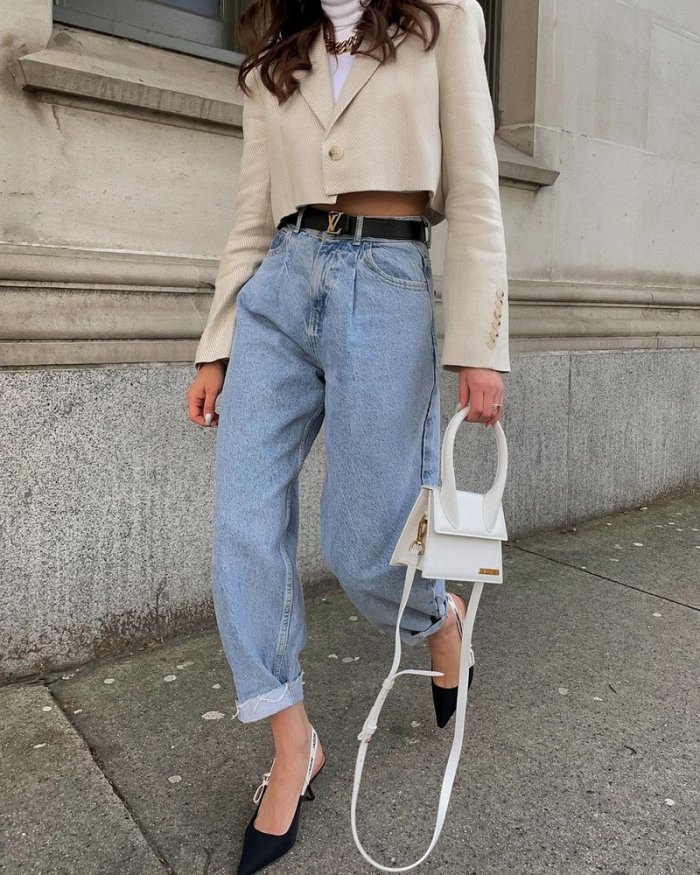 Модные образы с джинсами 2021