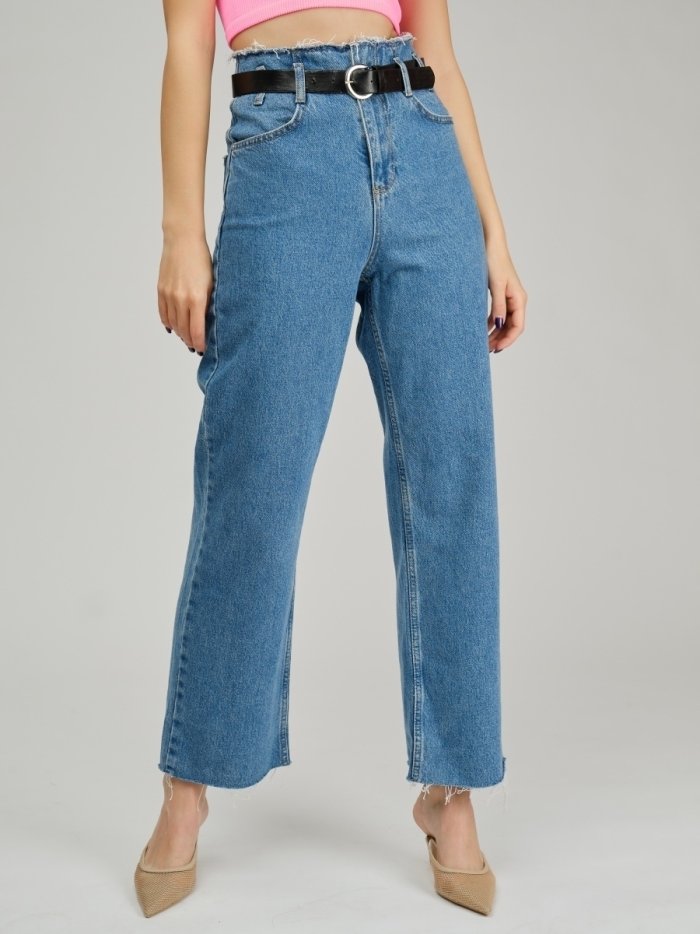 Самые модные джинсы 2022 года