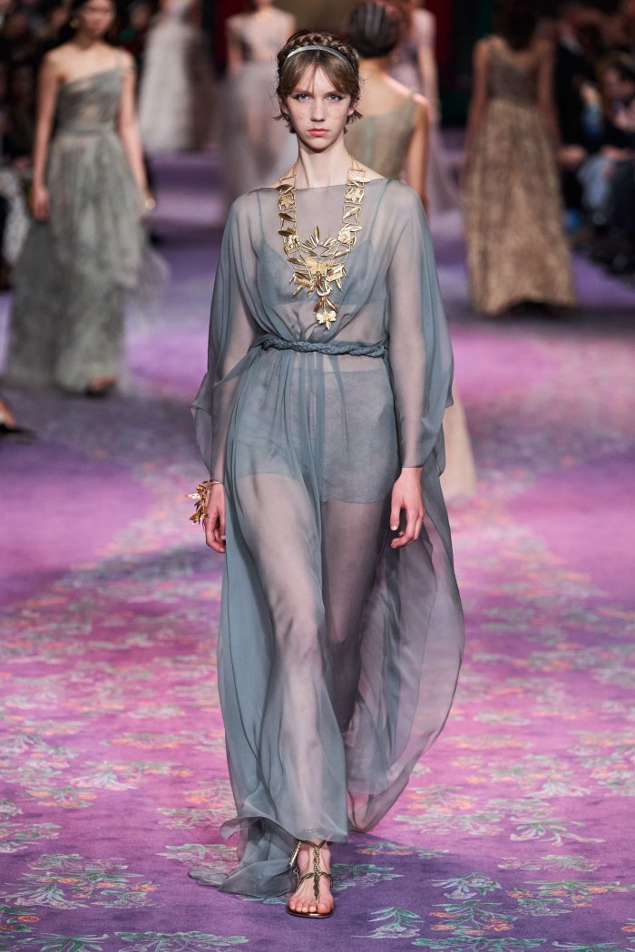 Показ Шанель Весна лето 2020