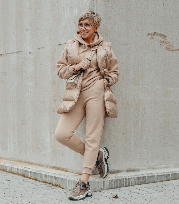 Стильная одежда для девушек