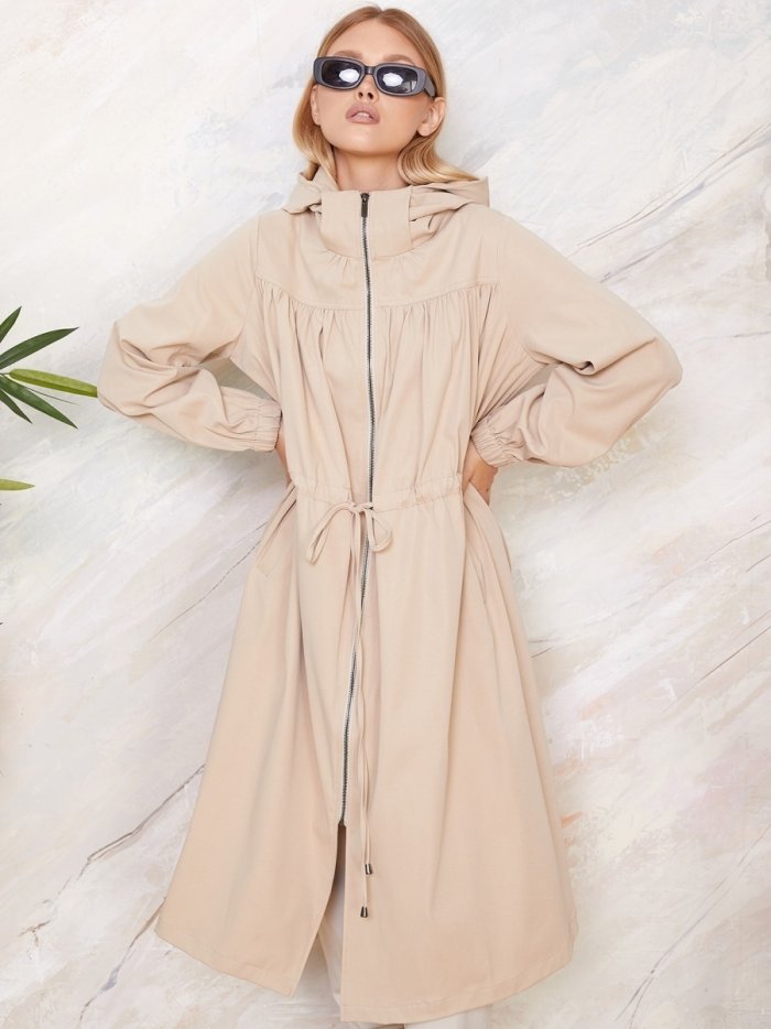 Бежевый тренч оверсайз