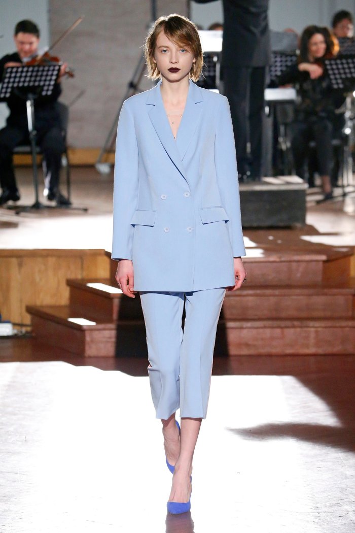 Костюм брючный