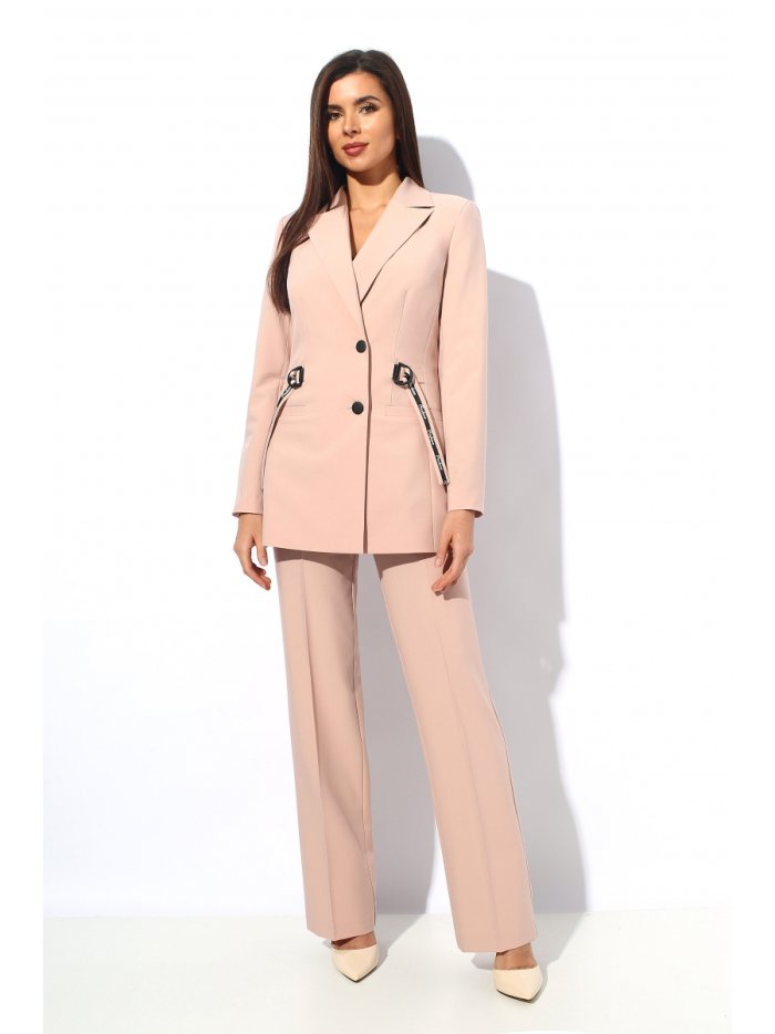 Костюм брючный