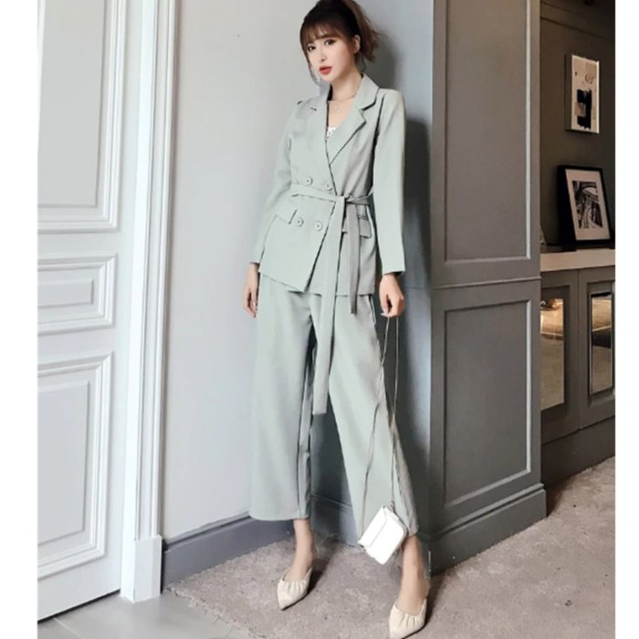 Костюм брючный Зара Бейсик