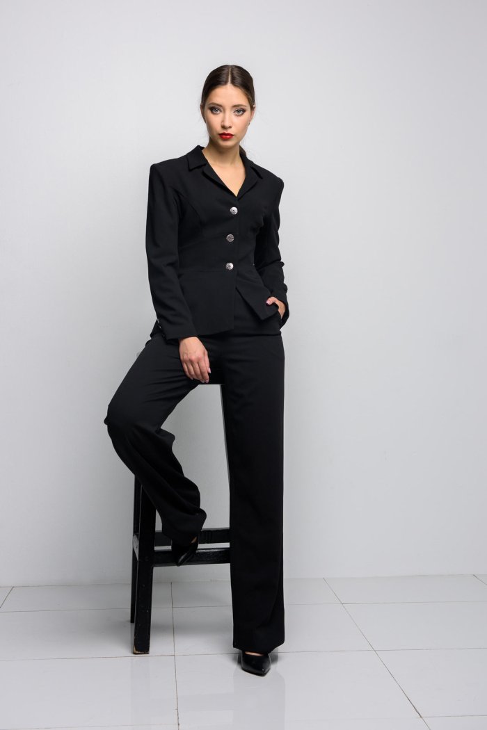 Женский костюм тройка брючный