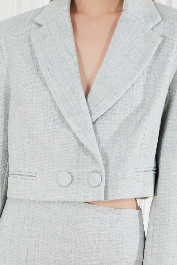 Укороченный пиджак тренд 2022