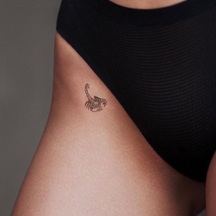 Модные мини тату 2022